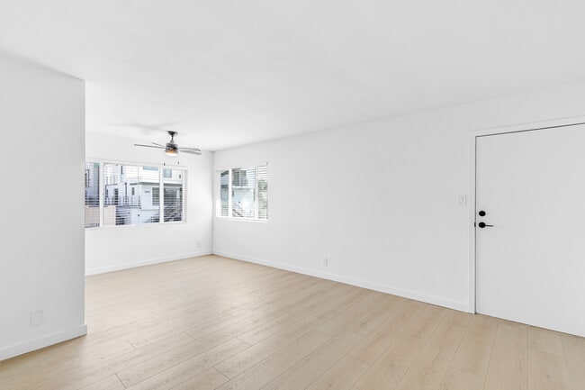 Photo - 2301 S Ridgeley Dr