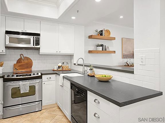 Photo - 620 State St Unit 11