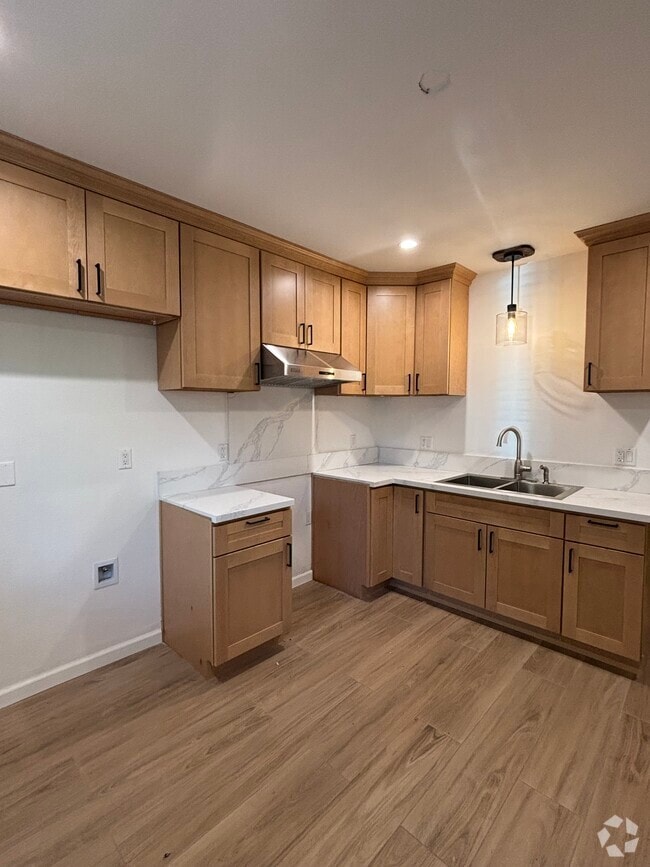 Building Photo - 860 N Mar Vista Ave Rental