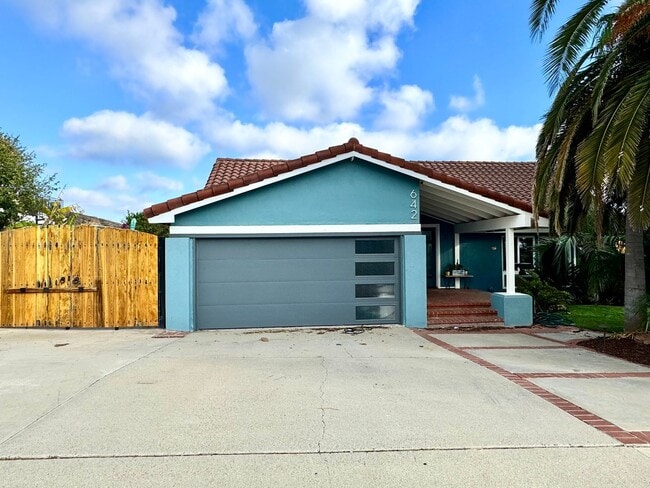 Stunning Ventura Hillside Home Fully Furni... - Stunning Ventura Hillside Home Fully Furni...
