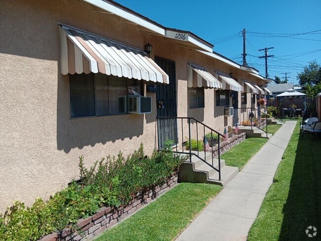Building Photo - 504 Unit 16 Rental