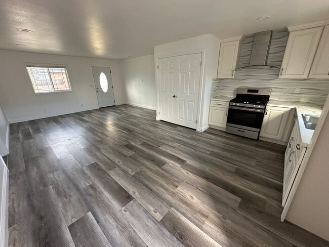 Building Photo - 12603 Jerome Ln