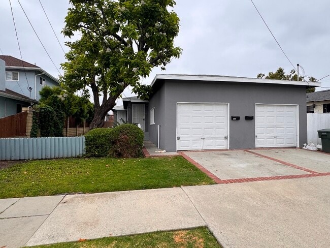 Building Photo - 24707 Cypress St Unit 24707