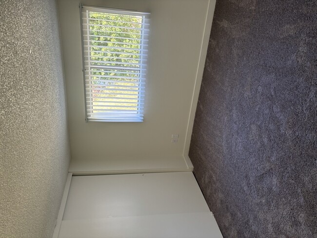 Photo - River Rock Apts