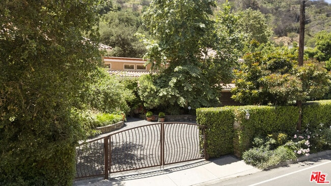 Photo - 3265 Mandeville Canyon Rd