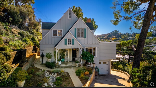 Building Photo - 934 Highline Rd Unit House