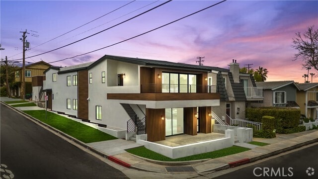 Building Photo - 520 Iris Ave Rental