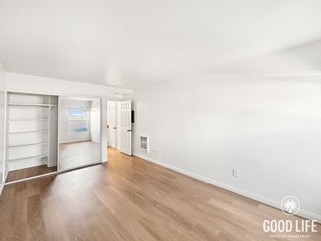 Photo - Beautiful 1BD/1BA w/ Reserved Parking and Laundry On-Site in Pacific Beach! Unit B13
