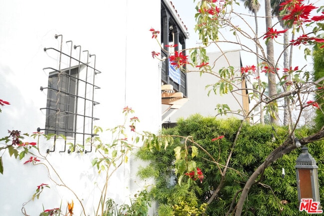 Photo - 8361 Blackburn Ave Unit 1/2