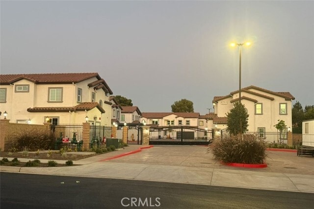 Photo - 15909 Merrill Ave