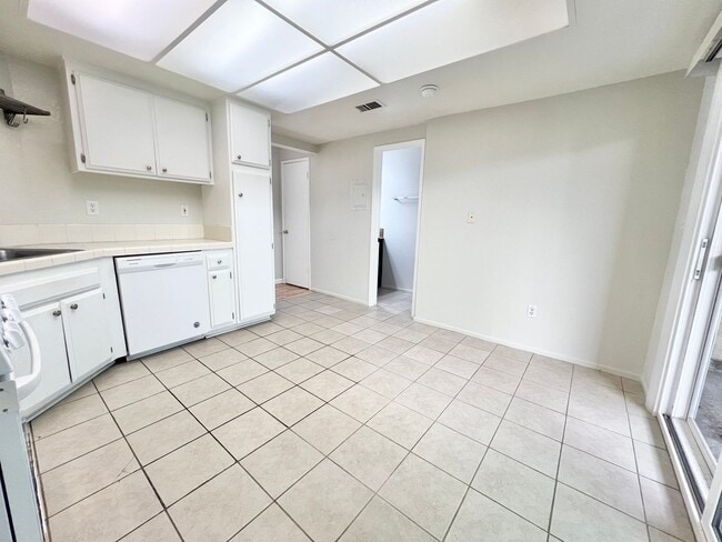 Photo - 114 20th St Unit 114 20th St  B