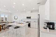 Photo - 821 Mateo St