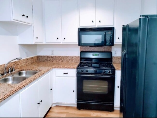 Photo - 160 S Hudson Ave Condo Unit 106