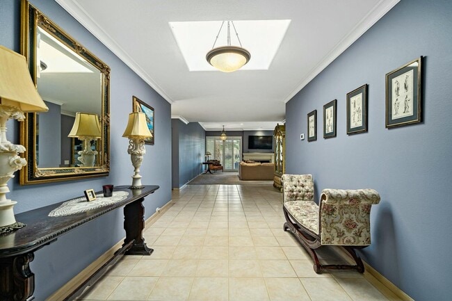 Photo - 130 Columbia Dr