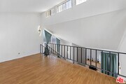 Photo - 5325 Newcastle Ave
