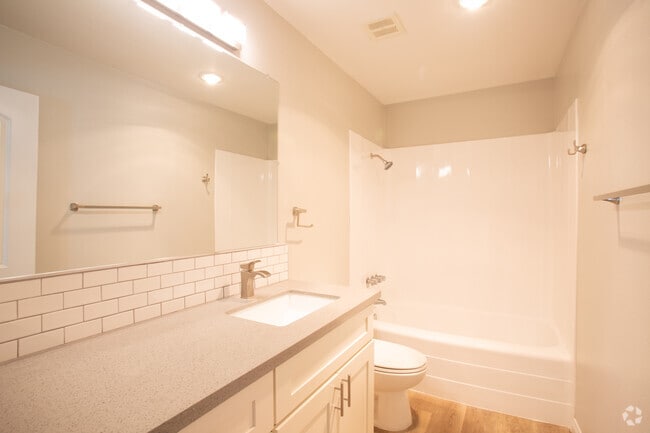 3BR, 2.5BA - 1395 SF - Ascent Apartment Homes