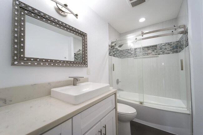 Photo - 7915 Camino Kiosco Unit One bedroom for rent