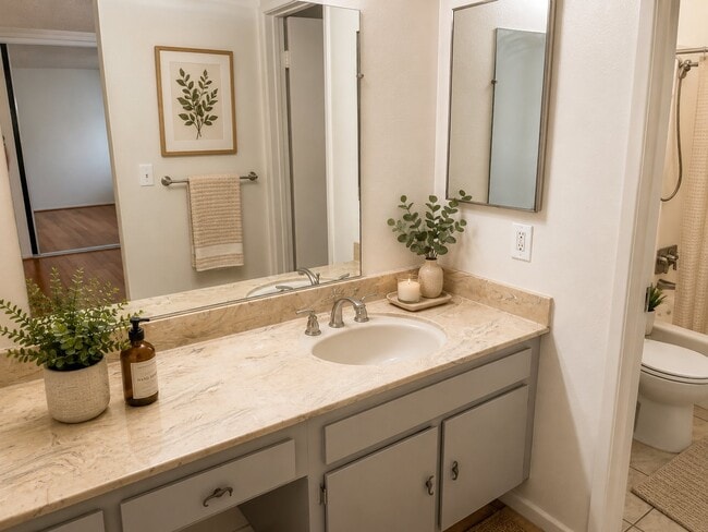 Photo - 4700 Clair Del Ave Unit 626