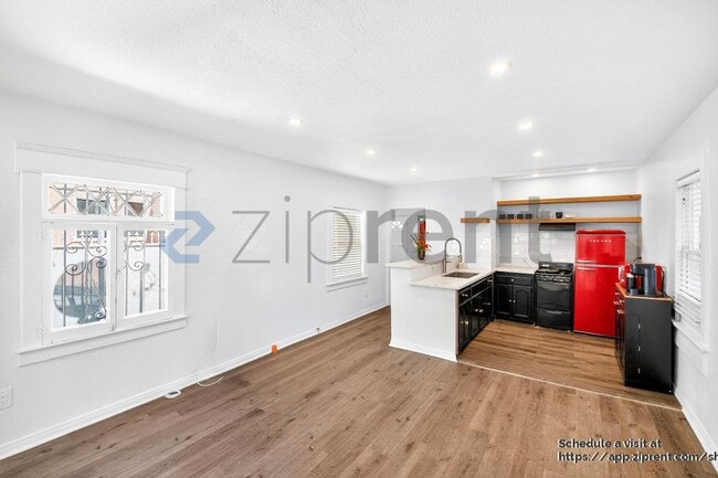 Photo - 542 Magnolia Ave