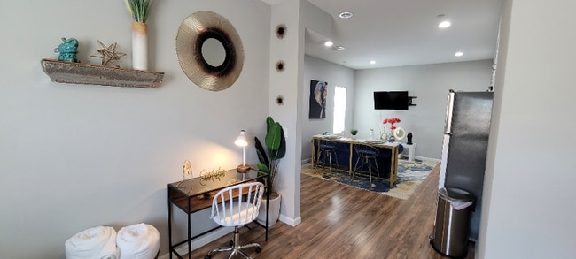 Photo - 532 Cesar E. Chavez Pkwy Unit B