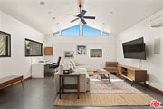 Photo - 1089 Palms Blvd House