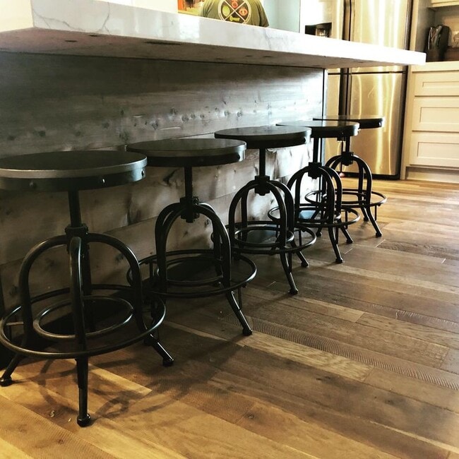 Photo - 9621 Central Ave