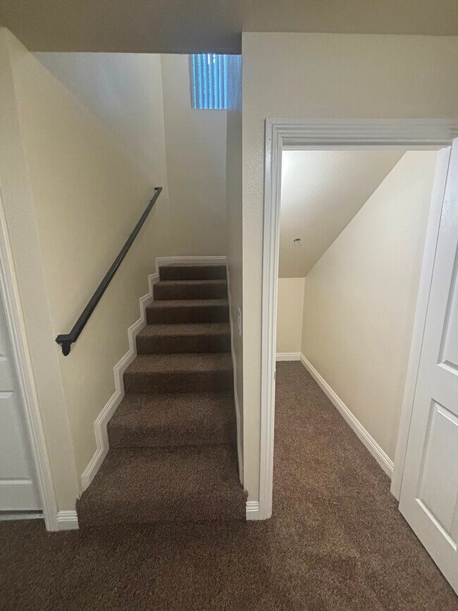 Photo - 8848 Orchard Ave