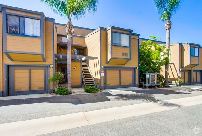 Building Photo - Prime Carlsbad Location - Available July 2025 Rental