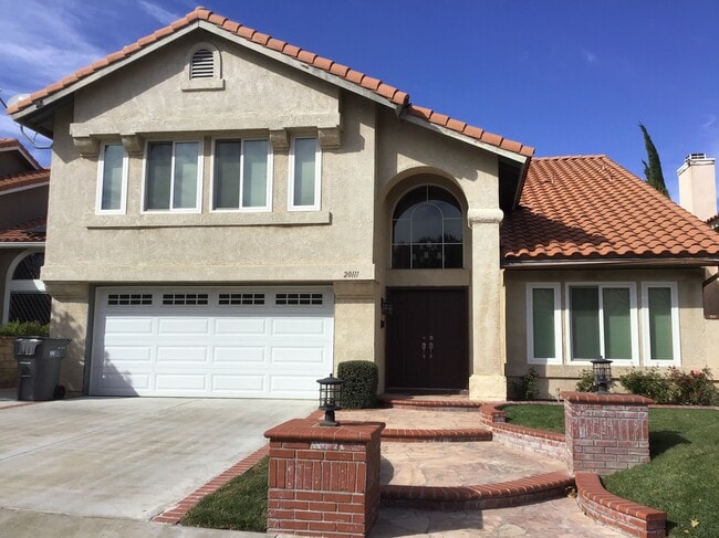Beautiful home in quiet location - 20111 Cavern Ct House