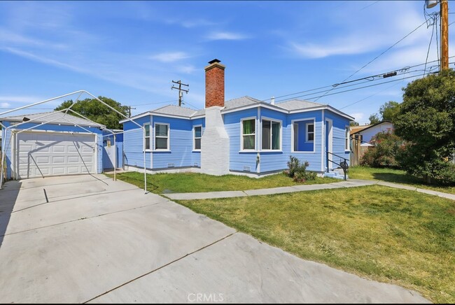 Photo - 557 W Oldfield St