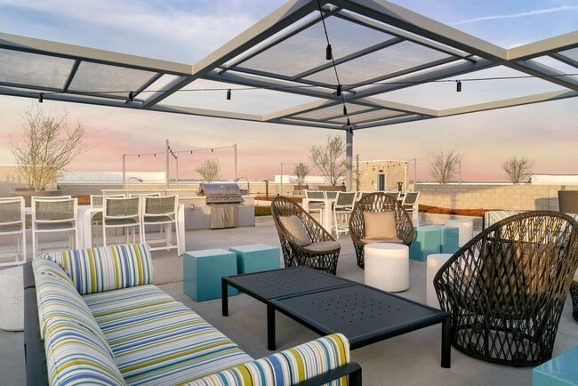 Rooftop Deck - Union South Bay Rental