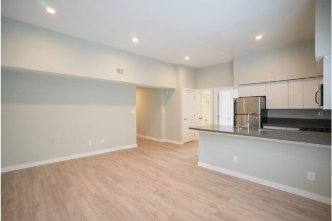 Photo - 3426 West 1st St