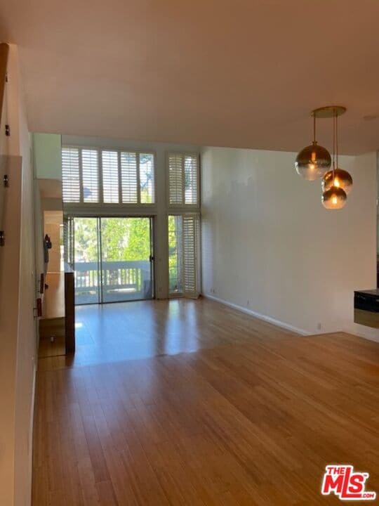 Photo - 4338 Redwood Ave Unit B313