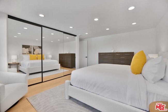 Photo - 30020 Morning View Dr