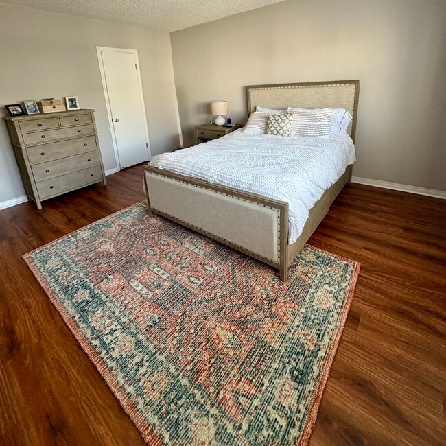 Master Bedroom - 2002 4th St Unit 208