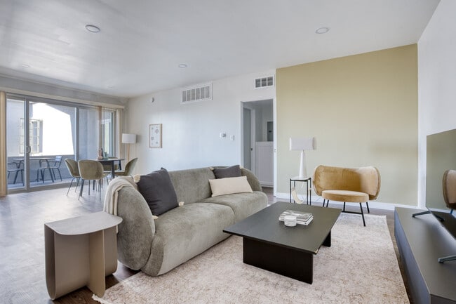 Building Photo - 1865 N Fuller Ave Unit FL3-ID1369 Rental