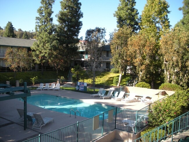 Photo - Remodeled large one bedroom - 2nd floor Unit 076