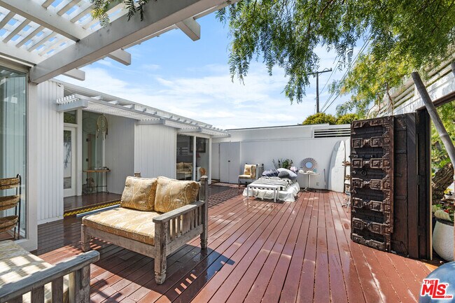 Photo - 27060 Malibu Cove Colony Dr