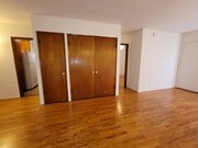 Photo - 2360 Walgrove Ave Unit 3