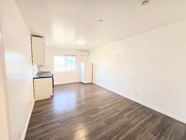 Photo - 3121 Larga Ave Unit 2