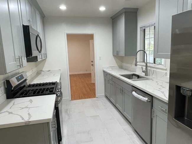 Photo - 21122 Avenue San Luis