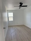 Photo - 218 Oak St