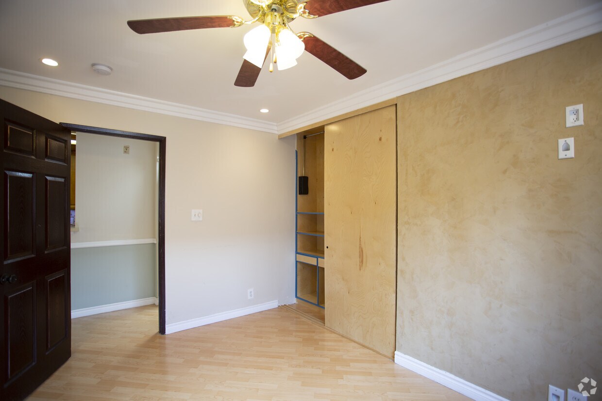 Floor Plan - 1BR/1.0BA