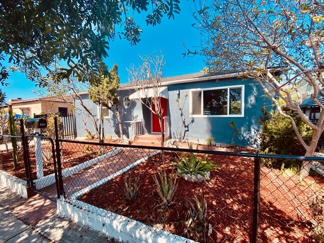 Building Photo - 3522-3524 45th Street Unit 3522