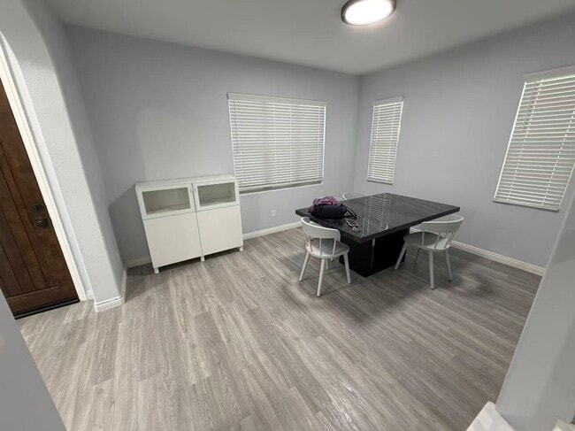 Photo - 8371 Edgewood St