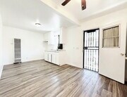 Photo - 950 Clela Ave