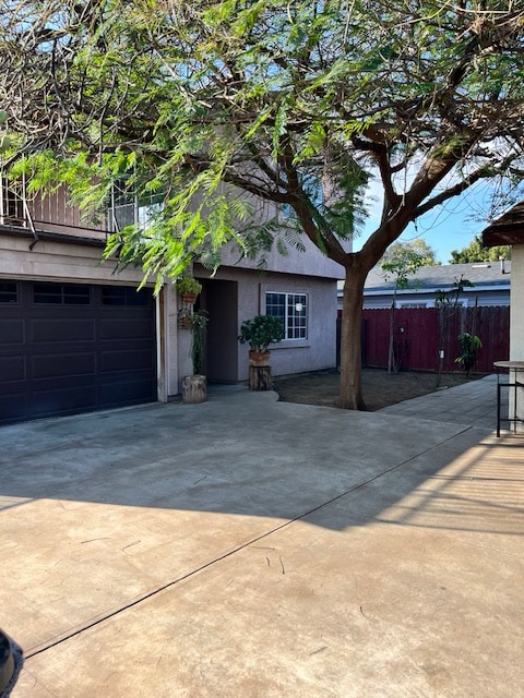 Building Photo - 6119 Greenwood Ave