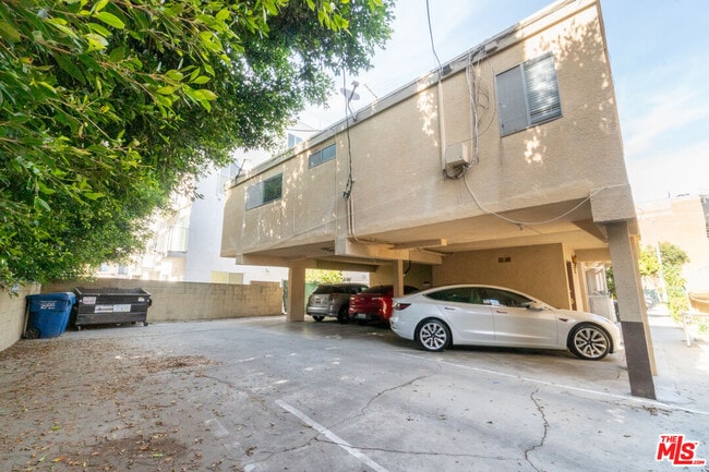 Photo - 3961 Moore St Unit 5