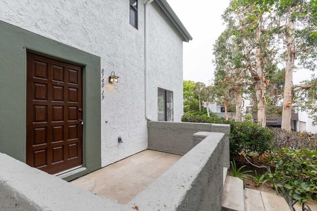 Building Photo - 2 bed, 2 bath Townhome – LA JOLLA/UTC