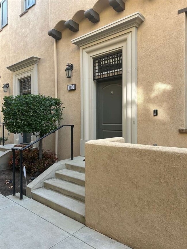 Photo - 4457 Owens St